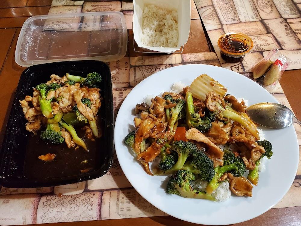 Main Moon Restaurant